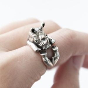 New  Bohemian Rhinoceros Tibetan Silver Alloy Ring